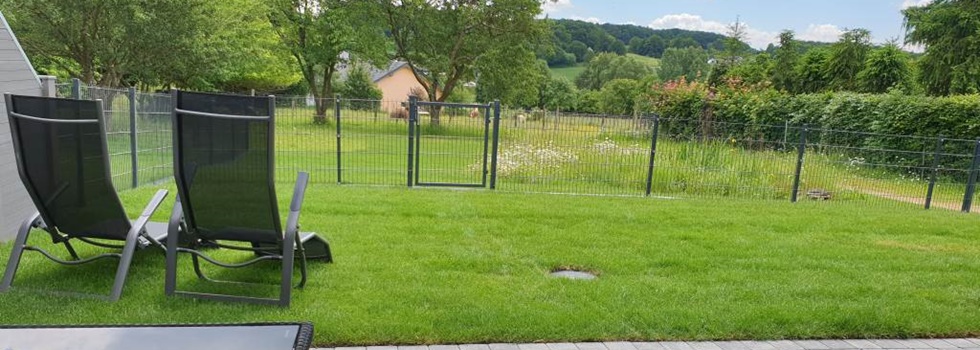 Garten mit Zaun ideal für Hunde
