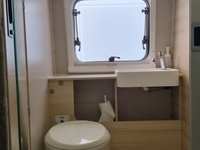 WC und Waschbecken